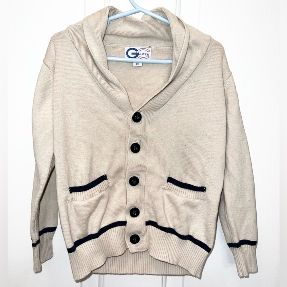 $5 BOYS CARDIGAN. SIZE 5. $5 IF BUNDLED